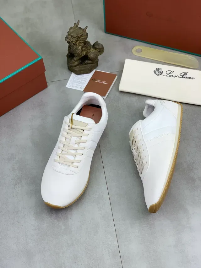 Off-White Sneaker daim et cuir basse semelle gomme 5