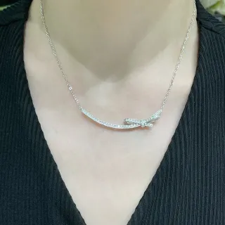 Pavé-Set কার্ভড বার বাউ মোটিফ নেকলেস