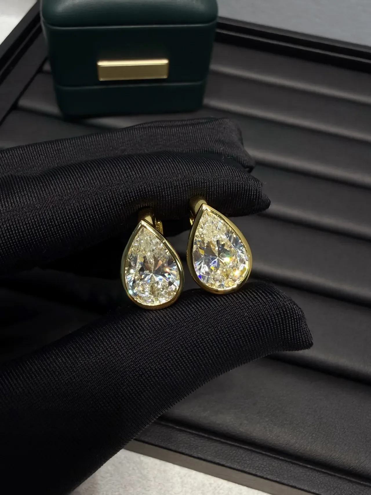 Boucles d'oreilles en métal bicolore double goutte taille poire 7