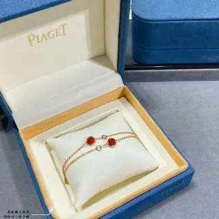 Piaget Possession سوار سلاسل مزدوجة كابوشون أحمر وماس
