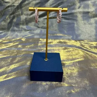 গোলাপি সোনার প্যাভে ক্রিস্টাল হুপ ইয়াররিংস