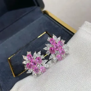 Colar rosa e branco com design floral cluster pedras oval e marquise