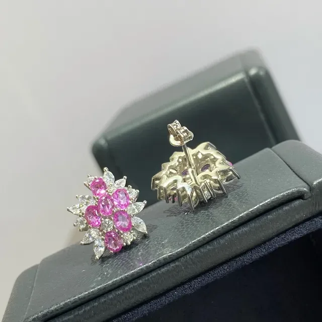 Colar rosa e branco com design floral cluster pedras oval e marquise 3