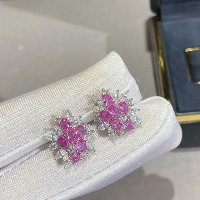 Colar rosa e branco com design floral cluster pedras oval e marquise 7