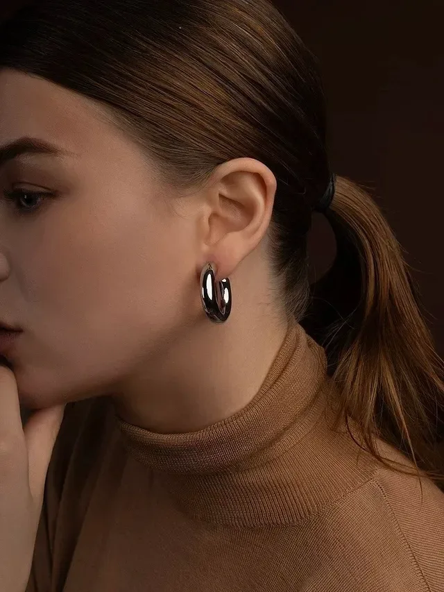 Polished Silver-Tone Hoop Earrings 2