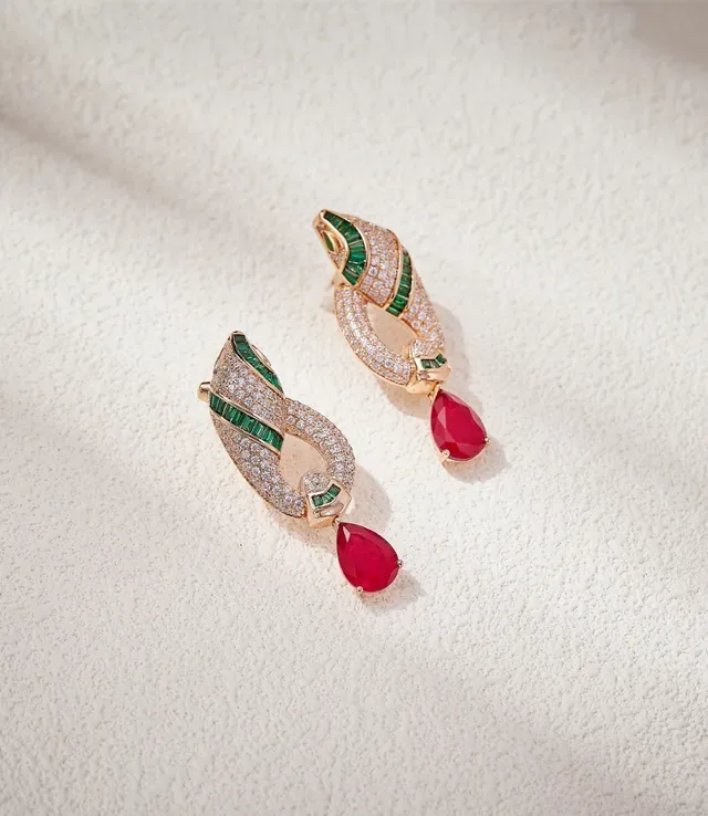 Joyeria con Motivo de Cinta Roja y Verde Trenzada Diamantes Pavé-Set 5