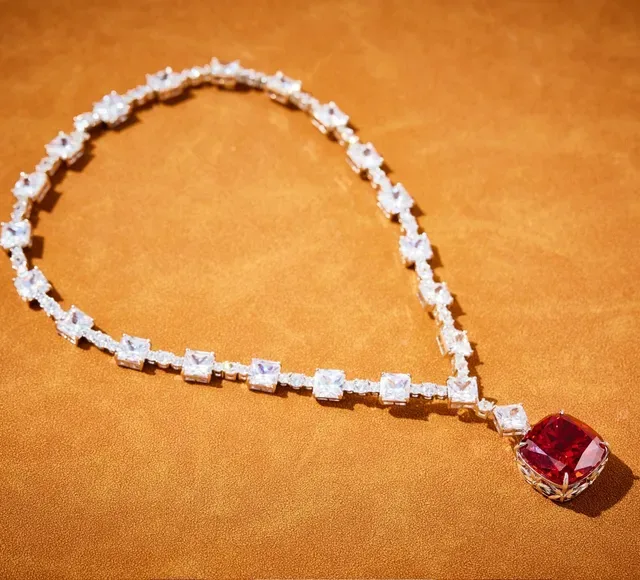 Red Silver Cushion-Cut Center Stone Clear Stones Necklace 2