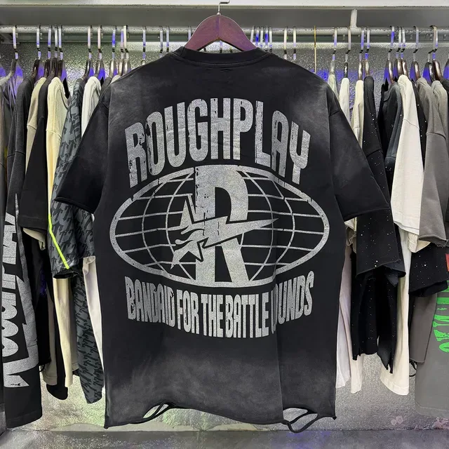Camiseta oversized Rough Play estampa gráfica desgastada 8