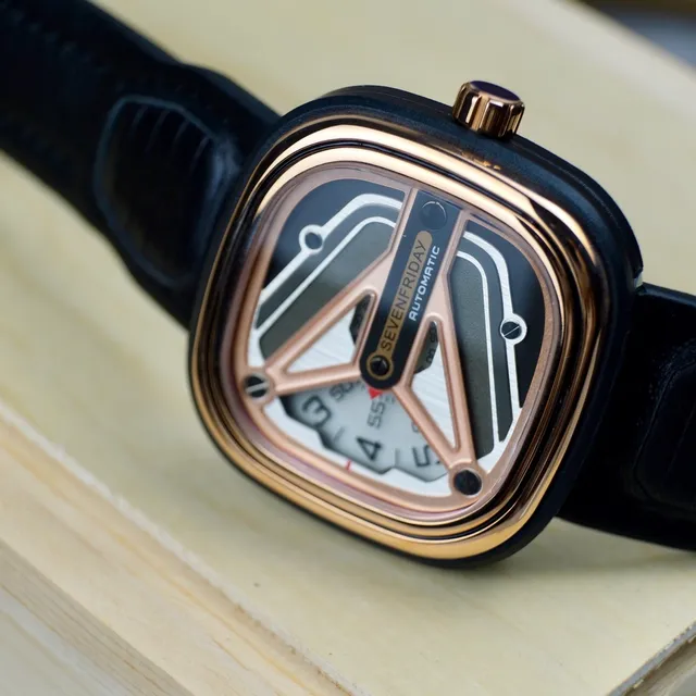 SevenFriday 自动 黑色 金 镂空 几何 笼 不对称 表盘 布局 机械 表 7