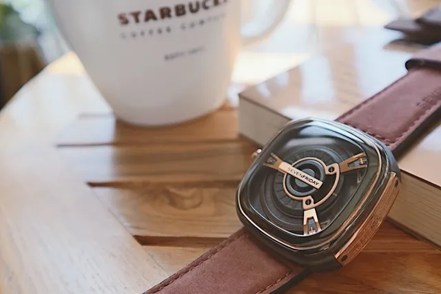 SEVENFRIDAY P-Series حالة مربعة مخددية أسود بني وجه مكشوف متعدد الطبقات ساعة ميكانيكية 4