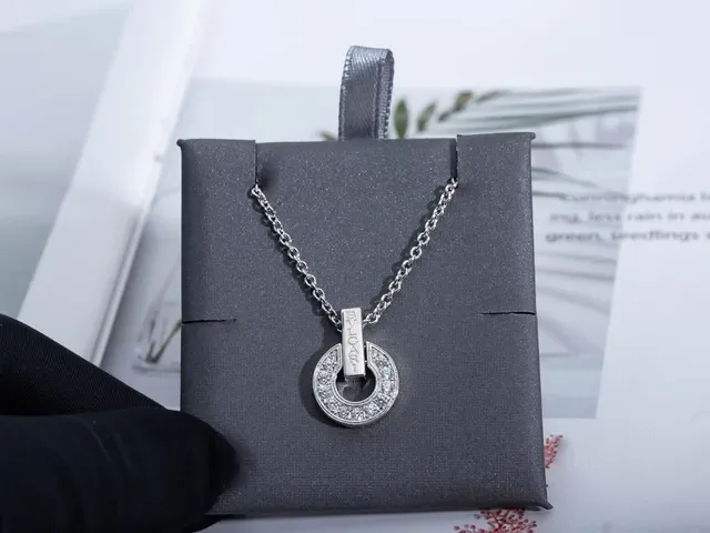 Silver Blue Chain Circular Pavé Pendant Necklace 7