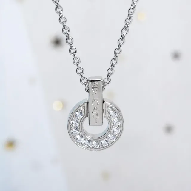 Silver Blue Chain Circular Pavé Pendant Necklace 9