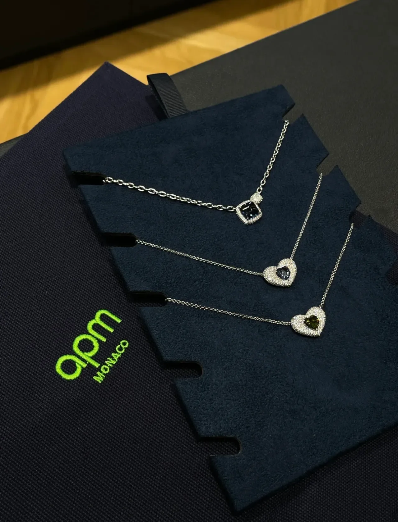 Pendentif cœur argent vert pavé-set pierres transparentes collier 2