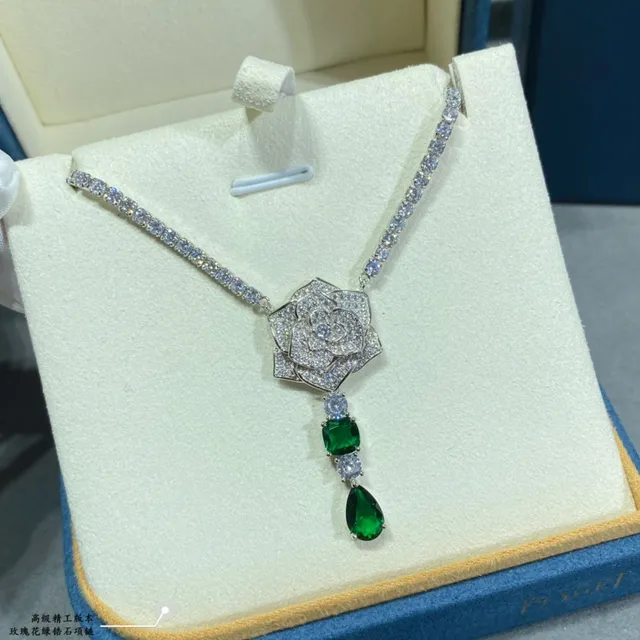 Silver Green Rose-Shaped Pavé Pendant Gemstone Drop Necklace 5
