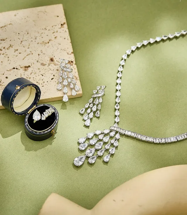 Silver Transparent Pear-Shaped Stone Cascade Baguette-Link Chain Necklace 4