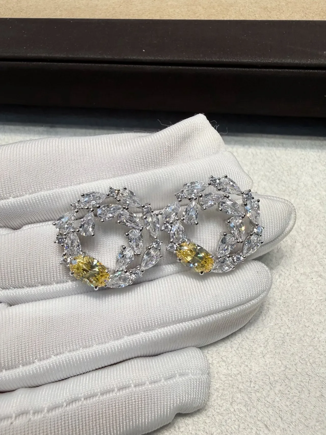 Silver Yellow Circular Wreath Design Marquise-Cut Clear Stones Earrings 4