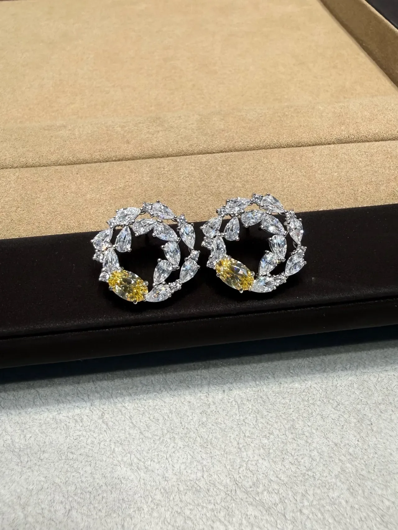 Silver Yellow Circular Wreath Design Marquise-Cut Clear Stones Earrings 5