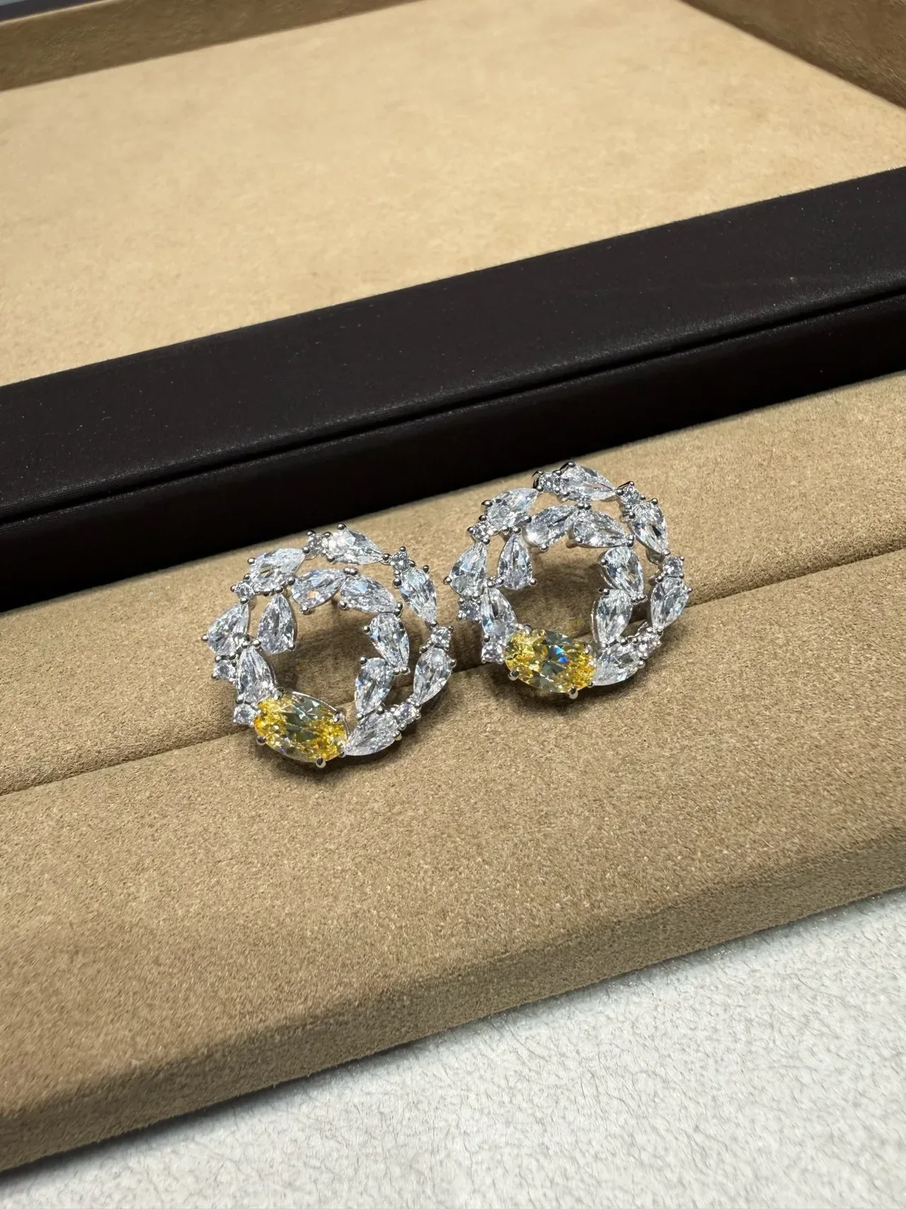 Silver Yellow Circular Wreath Design Marquise-Cut Clear Stones Earrings 9