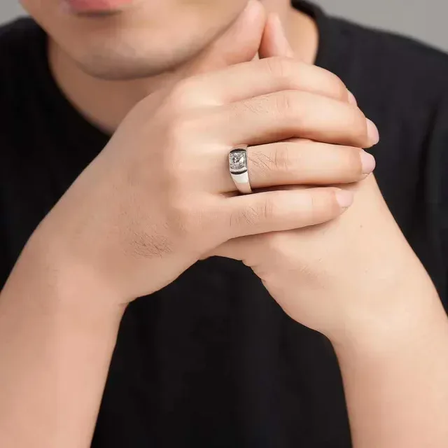 Solitaire Four-Prong Setting Polished Band Ring 2
