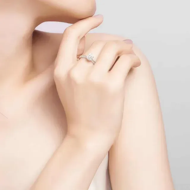 Solitaire Six-Prong Pavé Split Shank Ring 3