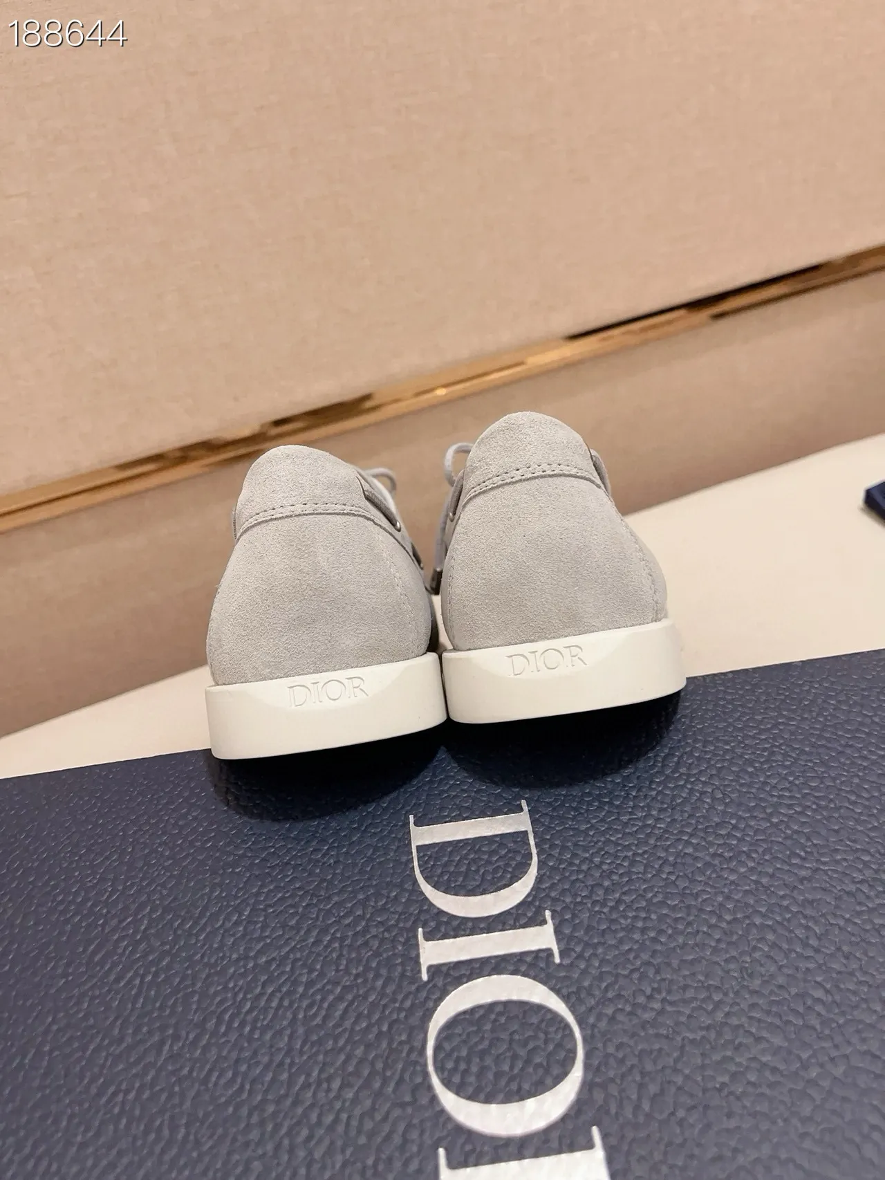 双色麂皮和帆布船鞋 2