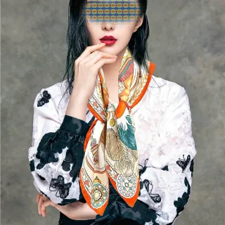 白色黑色蕾丝叠加绣花蝴蝶上衣
