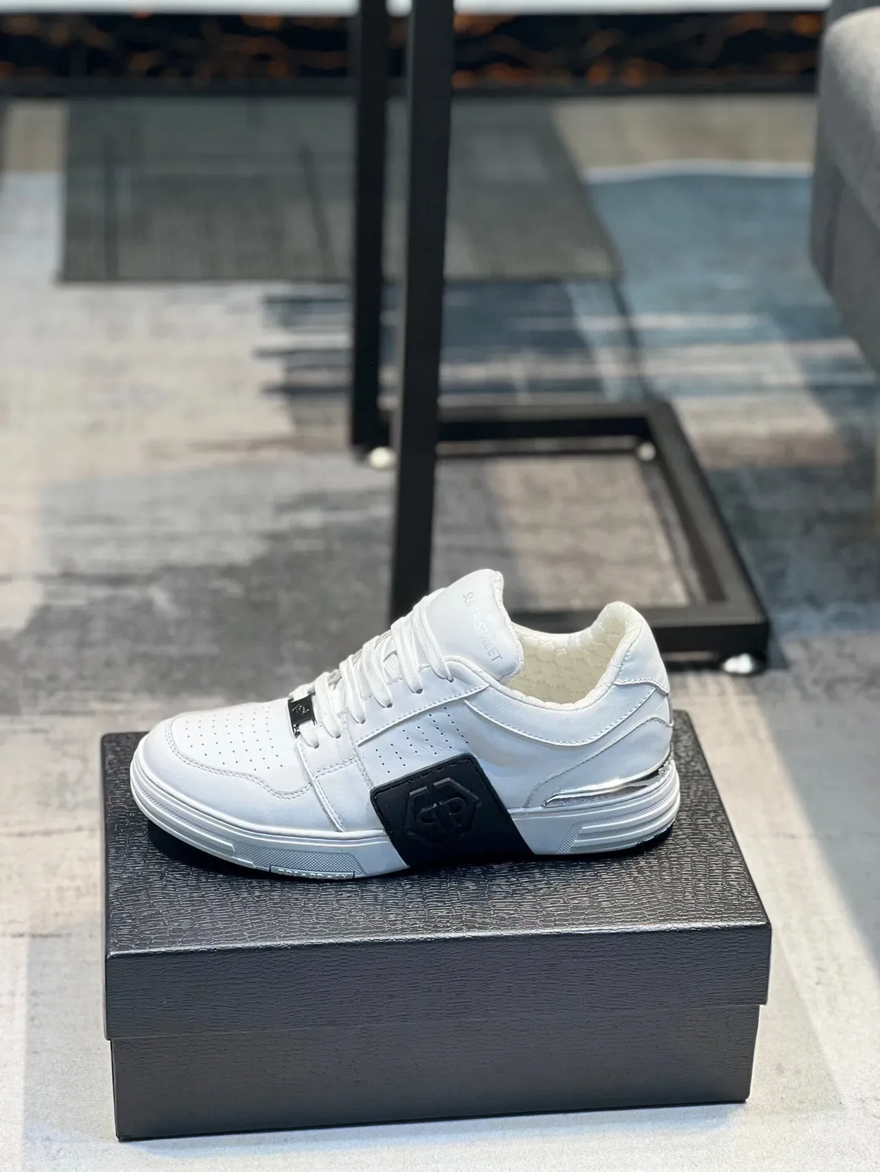 White Black Leather-Like Upper Perforated Toe Box Sneakers 2