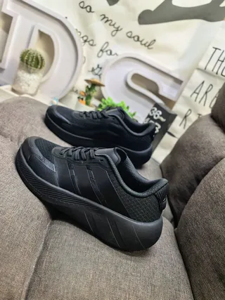 White Gradient Stripe Low-Top Mesh Sneakers 17