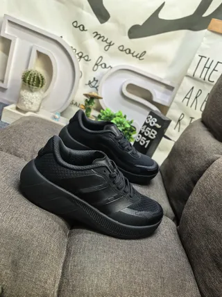 White Gradient Stripe Low-Top Mesh Sneakers 19