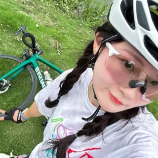 White Multicolor Cycling Helmet Graphic-Print T-Shirt Activewear