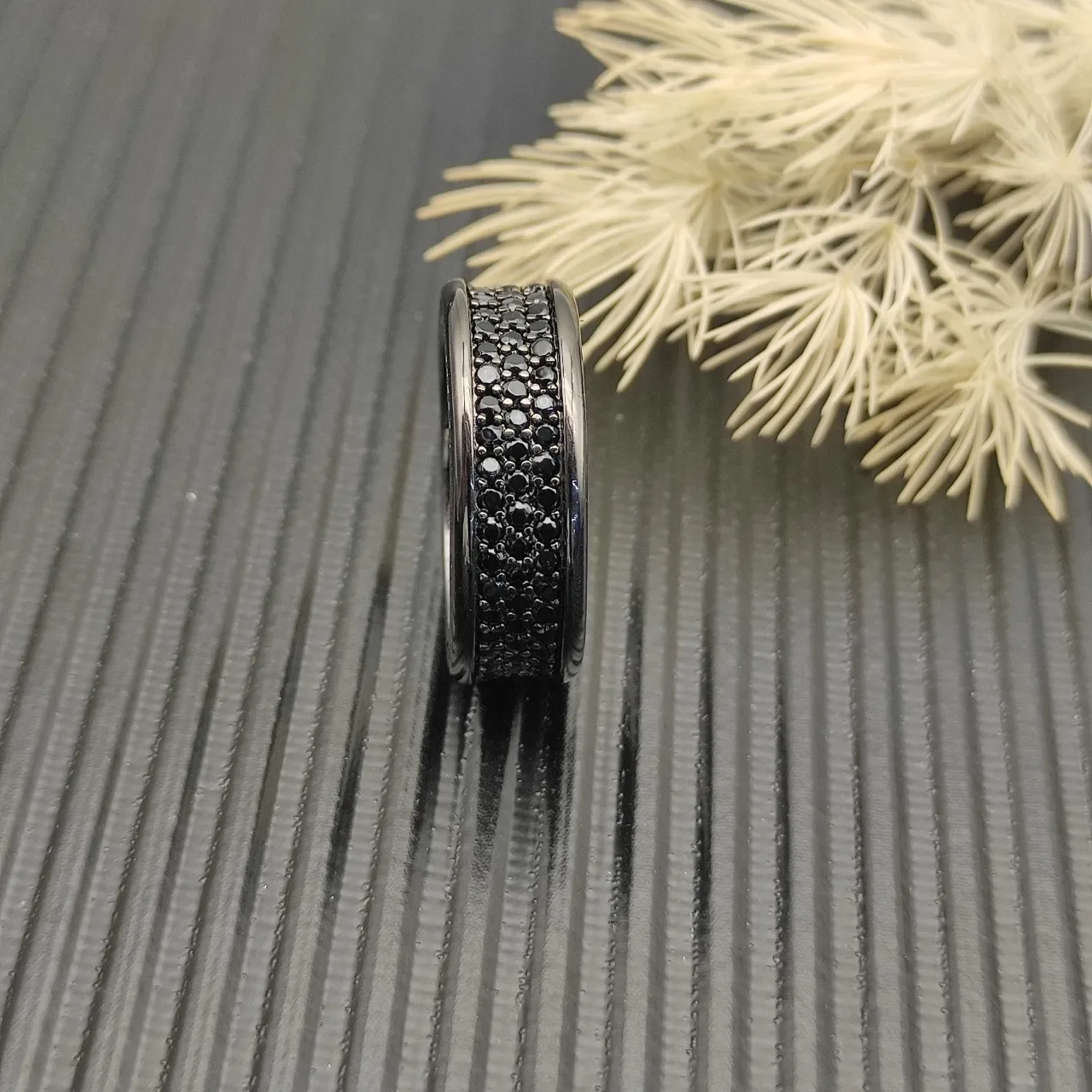 Yurman Wide Pavé Black Stone Ring 7