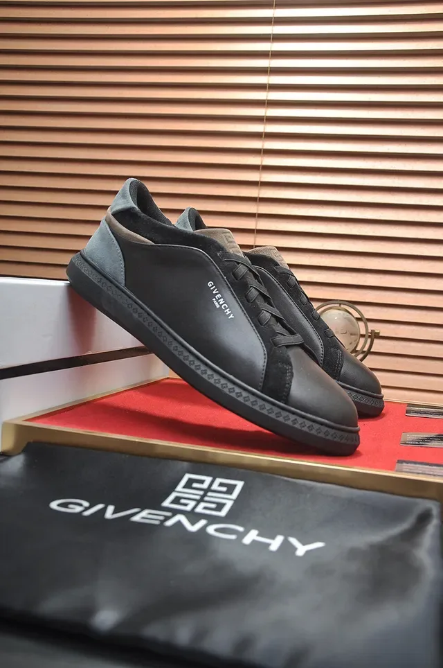 Givenchy City Sport কালো ধূসর সুয়েড প্যানেল লাইফস্টাইল স্নিকার্স 4