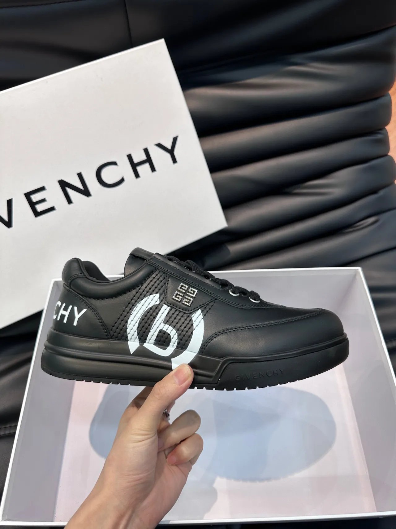 Givenchy City Sport Tênis Lifestyle de Couro Preto 5