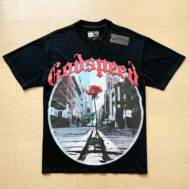 Camiseta oversized con estampado gráfico Godspeed 5