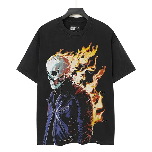 Camiseta preta Godspeed com estampa de caveira e chamas 3