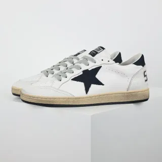 Golden Goose Super-Star tênis lifestyle desgastados brancos com estrela marinho