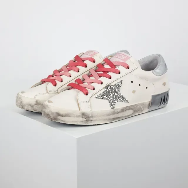 Golden Goose Blanc Rose Cuir Distressed Étoile Glitter Appliqué Sneakers Lifestyle 2