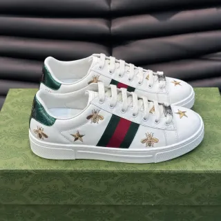 Gucci Ace abeja y estrella bordadas blancas sneakers lifestyle