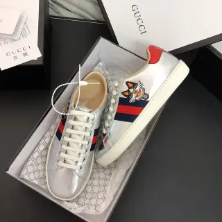 Gucci Ace Gato Bordado Plata Metálica Zapatillas Lifestyle