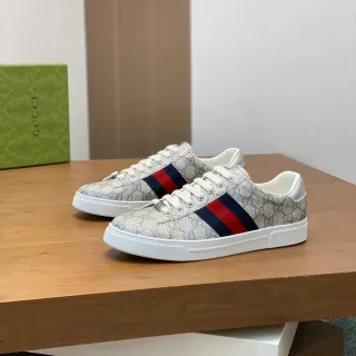 Gucci Ace GG Monogram Canvas Web Stripe 生活方式运动鞋