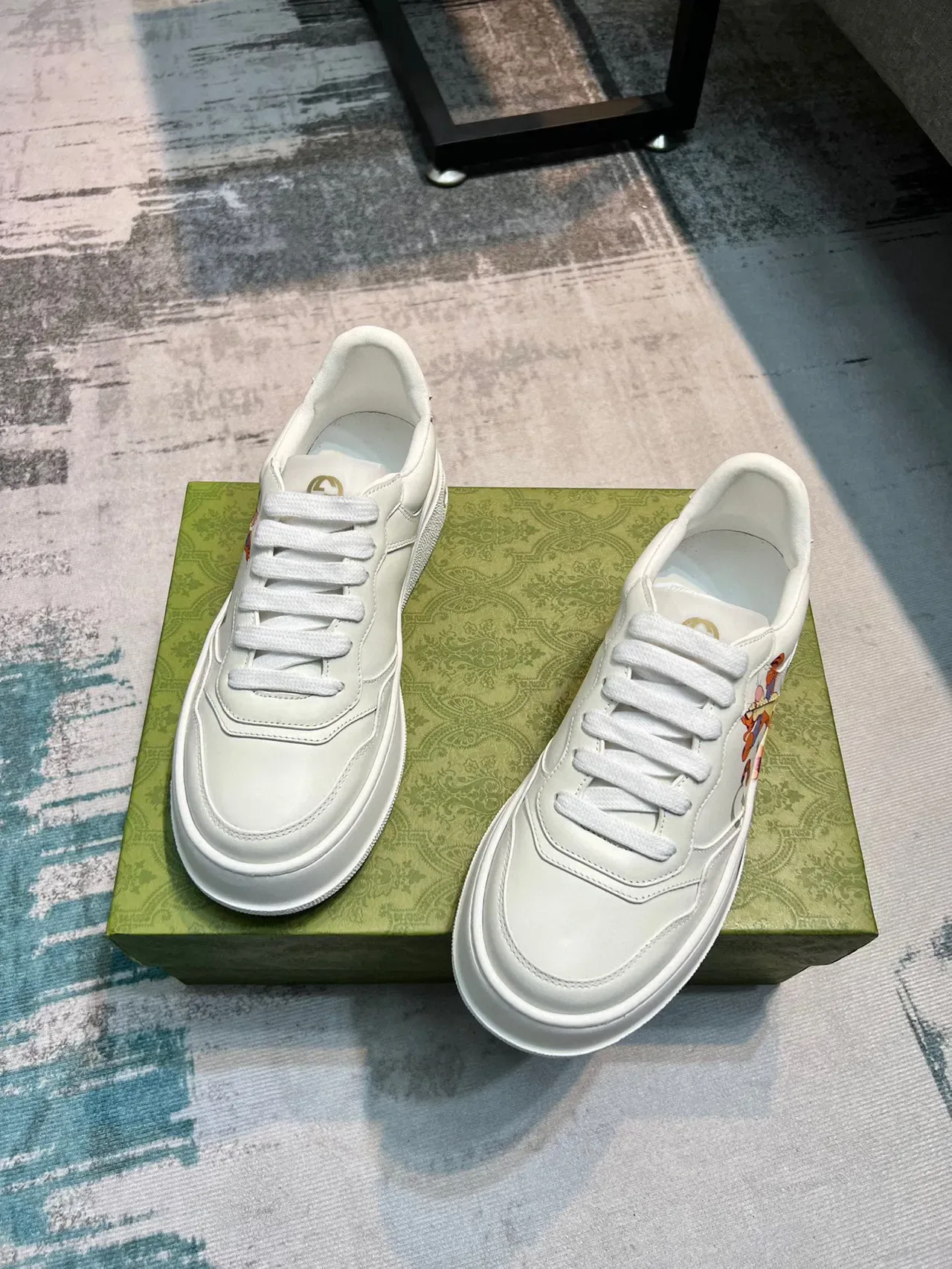 Gucci Ace Tigger Graphic सफेद लाइफस्टाइल स्नीकर 5