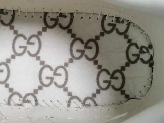 Gucci Ace حذاء أبيض أحمر أزرق بتصميم شعار أسلوب حياة 4