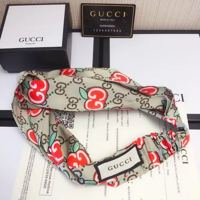 Gucci Apple GG भूरा लाल बंधा हेडबैंड, मोनोग्राम प्रिंट, रेशम स्कार्फ 2