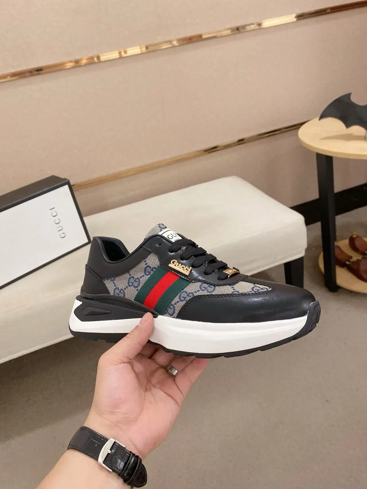 Gucci Preto Bege Couro E GG Monogram Tela Rayas Vermelho-Verde Web Tênis Lifestyle 4