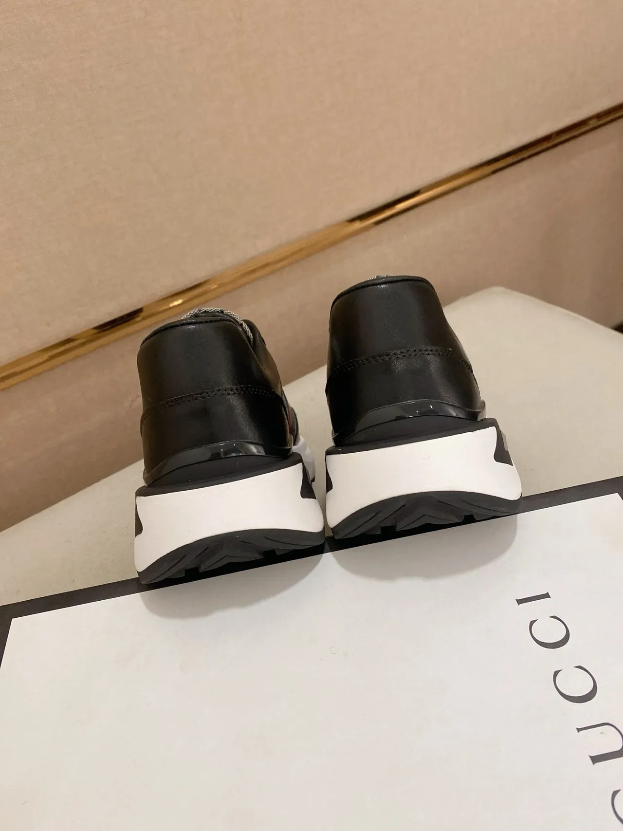 Gucci Preto Bege Couro E GG Monogram Tela Rayas Vermelho-Verde Web Tênis Lifestyle 8