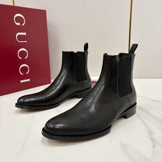 Gucci Black Brogue-Perforated Leather Chelsea Boots 4