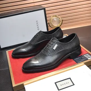 Gucci কালো লিজার্ড-এমবসড ক্যাপ-টু অক্সফোর্ড জুতো