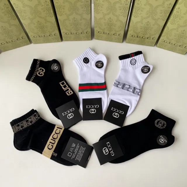 Gucci Chaussettes Noires Blanches Côtelée Manchette Patch Logo 4