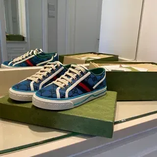 Gucci azul blanco Monogram tela superior raya web acento lifestyle sneakers