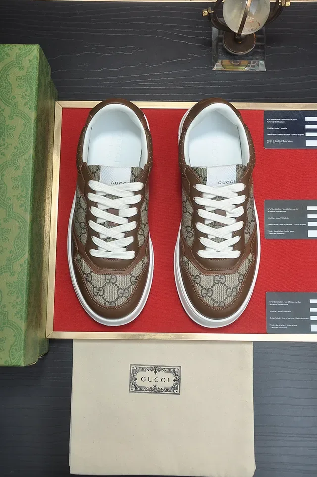 Gucci Marrom Bege GG Monograma Painéis Lona Couro Tênis Lifestyle 2